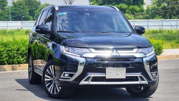 Mitsubishi Outlander là mẫu SUV 7 chỗ cỡ C được đánh giá cao trong phân khúc