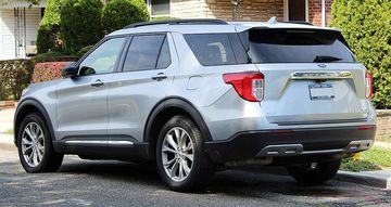 Ford Explorer 2020 trang bị động cơ tiêu chuẩn là 2.3L EcoBoost 4 xi-lanh tăng áp