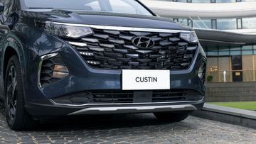 Hyundai Custin 2024 có mặt ca-lăng hiện đại, dễ dàng nhận biết