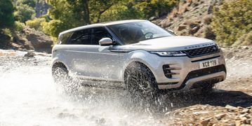 Land Rover Range Rover Evoque 2024 mang lại khả năng vận hành mạnh mẽ