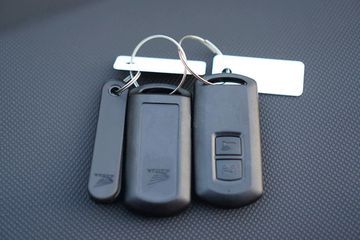  Hệ thống khóa thông minh Smart Key với tính năng cực kỳ hữu ích