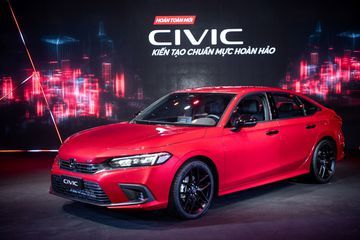 Honda Civic luôn là một trong những cái tên nổi bật trong phân khúc về hiệu suất lái, thiết kế và trang bị an toàn.