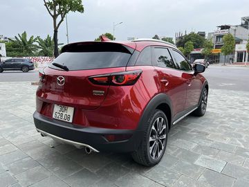 So với phần đầu và phân hông, thiết kế phần đuôi của Mazda CX-3 2023 được khách hàng đánh giá cao hơn về sự đơn giản nhưng vẫn đẹp mắt