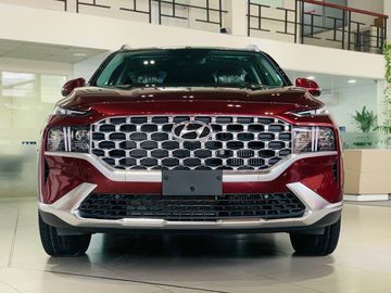 Hyundai SantaFe 2023 nhìn trực diện