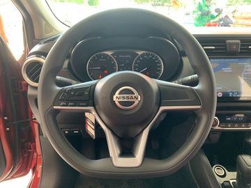 Nissan Almera 2023 trang bị vô lăng D-Cut thể thao