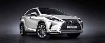 Lexus RX 300 2024 mang đến một thiết kế lịch lãm, tinh tế và đầy năng động.