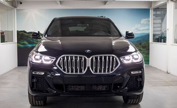 BMW X6 2024 có diện mạo khá hầm hố và hiện đại