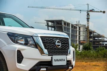 Nissan Navara 2023 sẽ là sự lựa chọn đáng xem xét cho những người yêu thích phong cách của một chiếc bán tải nhưng lại mong muốn trải nghiệm lái ưu việt như trên các dòng xe SUV