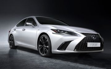 Lexus ES 250 F Sport 2024 với vẻ đẹp đậm chất lịch lãm và sang trọng