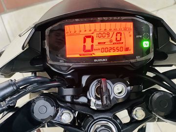 Satria 2023 được trang bị màn hình đồng hồ LCD kỹ thuật số toàn phần