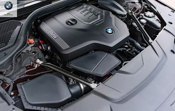 Khả năng vận hành mạnh mẽ là điểm nổi bật của BMW 730Li LCI Pure Excellence 2024