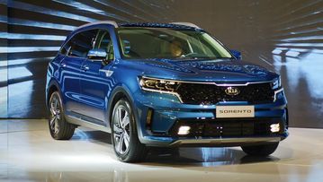 KIA Sorento 2024 - đối thủ mạnh mẽ của Hyundai SantaFe