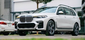 BMW X7 xDrive40i M Sport 2024 có thiết kế thể thao, khả năng vận hành linh hoạt, và mức giá hấp dẫn