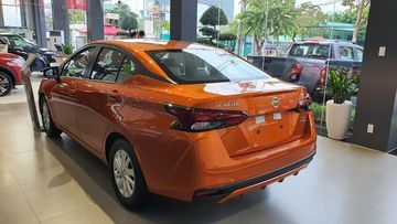 Phần đuôi của Nissan Almera 2023 được thiết kế hài hòa và cân đối