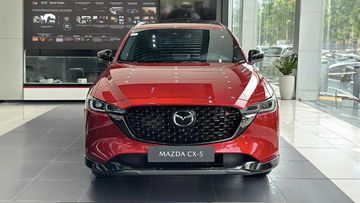 Bộ lưới tản nhiệt 3D thiết kế lưỡi nhưng mới mẻ trên Mazda CX-5 2024