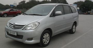Năm 2008, Toyota Innova đã trải qua bản nâng cấp đầu tiên