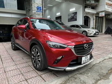 Khi nhìn qua, bạn sẽ nhận ra nhiều điểm tương đồng giữa CX-3 và Mazda 2 hatchback thế hệ trước