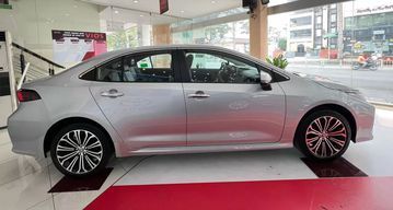 Vào tháng 03/2023, Toyota Altis 2023 hoàn toàn mới đã chính thức xuất hiện trên thị trường Việt Nam với sự 