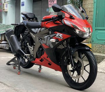 Suzuki GSX R150 2023 được phát triển từ các mẫu xe lớn hơn trong dòng GSX