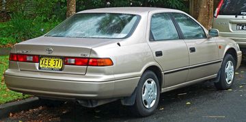 Hình ảnh phía sau của Camry 2002