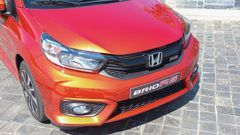 Mặt ca lăng của Honda Brio RS nổi bật với phong cách Solid Swing