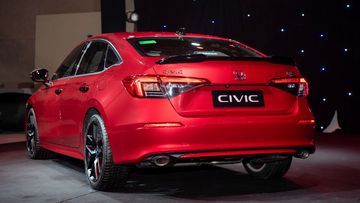 Đuôi xe Honda Civic 2022 trở nên ngắn gọn và chắc chắn hơn