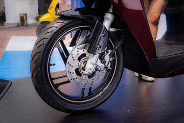 Hệ thống phanh ABS trên VinFast Theon và Theon S đạt đánh giá cao về tính an toàn