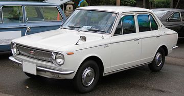 Corolla Altis ra mắt lần đầu vào tháng 11/1966