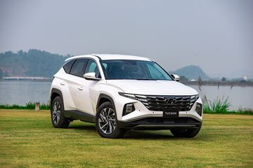 Đến thế hệ mới, Hyundai Tucson 2023 không chỉ đơn thuần là sự thay đổi, mà còn là sự vươn lên vượt qua giới hạn và tạo nên một tiêu chuẩn mới