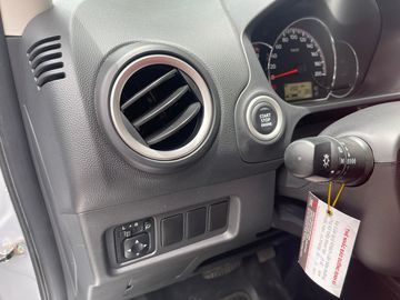 Nút bấm khởi động Start/Stop chỉ có trên các bản CVT