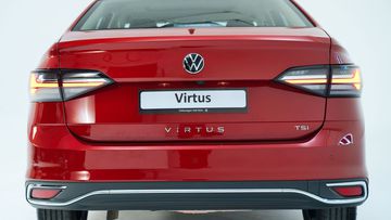 Phần đuôi xe của Volkswagen Virtus 2023 duy trì thiết kế tiêu chuẩn