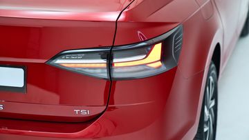 Volkswagen Virtus 2023 được trang bị đèn hậu LED với thiết kế đồ họa cuốn hút