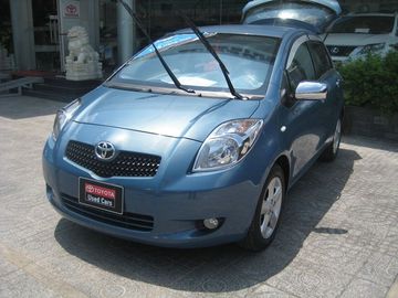 Lần đầu tiên Toyota xuất hiện tại Việt Nam là phiên bản nâng cấp 2008 của đời thứ 2