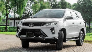 Fortuner Legender là một chiếc SUV có thiết kế hài hòa và thực dụng