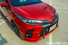 Cụm đèn pha LED trên Toyota Vios GT-S mang lại một diện mạo hiện đại.