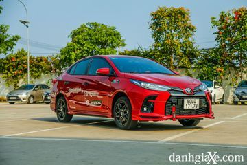 Ngoại thất của Toyota Vios GR-S được thiết kế táo bạo và thể thao hơn rất nhiều so với các phiên bản khác.