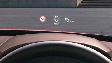 Màn hình hiển thị thông tin trên kính lái ADD (HUD) có sẵn trên Mazda CX-30 2024