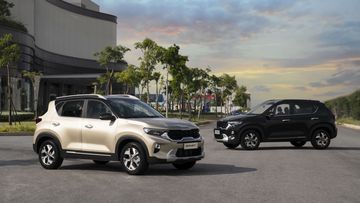 Kia Sonet 2023 có vẻ ngoài năng động, trẻ trung và hiện đại hơn so với “đàn anh” Kia Seltos