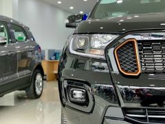 Đèn pha bi LED trên xe Ford Ranger Wildtrak