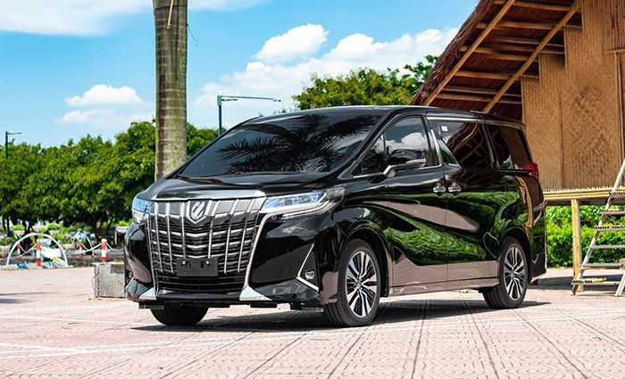 Toyota Alphard được coi là biểu tượng của phong cách và đẳng cấp dành cho giới thượng lưu