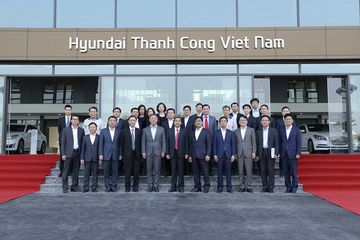 Ban Lãnh đạo Tập đoàn Hyundai Motor và Tập đoàn Thành Công tại Nhà máy Sản Xuất - Lắp ráp Hyundai Thành Công Ninh Bình