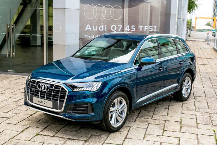 audi q7.jpg