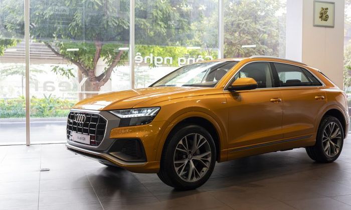 audi q8.jpg