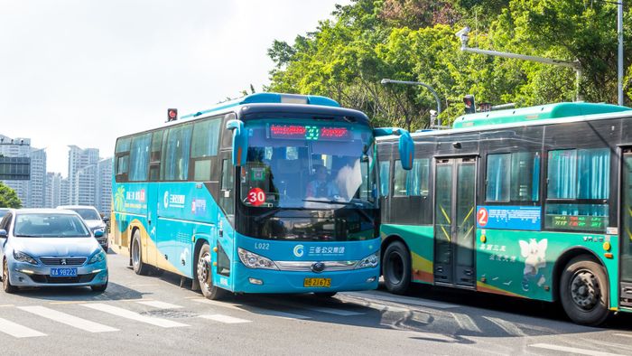 Mạng lưới điểm sạc trên hòn đảo đang phát triển mạnh mẽ, chứng tỏ tiềm năng lớn cho ngành công nghiệp xe điện ở Trung Quốc - Xem hình ảnh số 1.