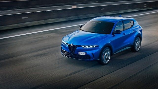 Alfa Romeo Tonale - Đối thủ mới của Audi Q3 và BMW X1 có giá dự kiến từ 680 triệu đồng - Ảnh 1.