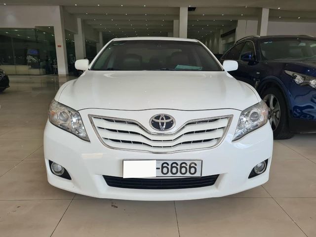 Xe Toyota Camry 13 năm vẫn đắt đỏ với biển số '6666' - Hình 2.