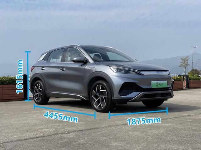 Xe SUV điện của Trung Quốc có thể đi được 510km sau mỗi lần sạc pin, tích hợp chức năng karaoke không dây, giá khởi điểm từ 467 triệu đồng - Xem ảnh 3.