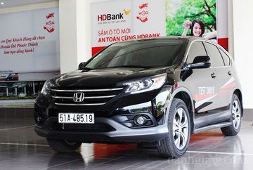 Honda CR-V 2013 có phần đầu xe được thiết kế đầy ấn tượng