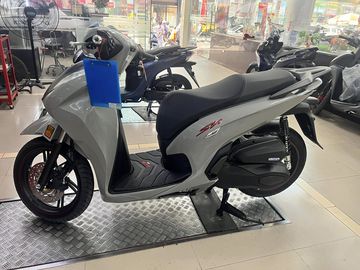 Honda SH 350i 2024 có ngoại hình mạnh mẽ, khỏe khoắn