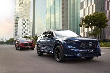 Vô lăng vẫn đóng vai trò quan trọng trên CR-V mới.